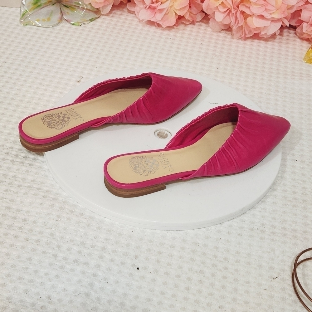 VINCE CAMUTO Women's Hot Pink Pressen Ruched Mules Size 6.5 M - Picture 4 of 10